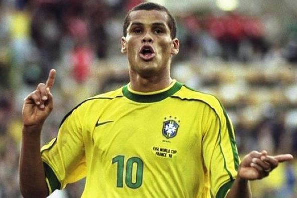 待的年轻人 待的年轻人